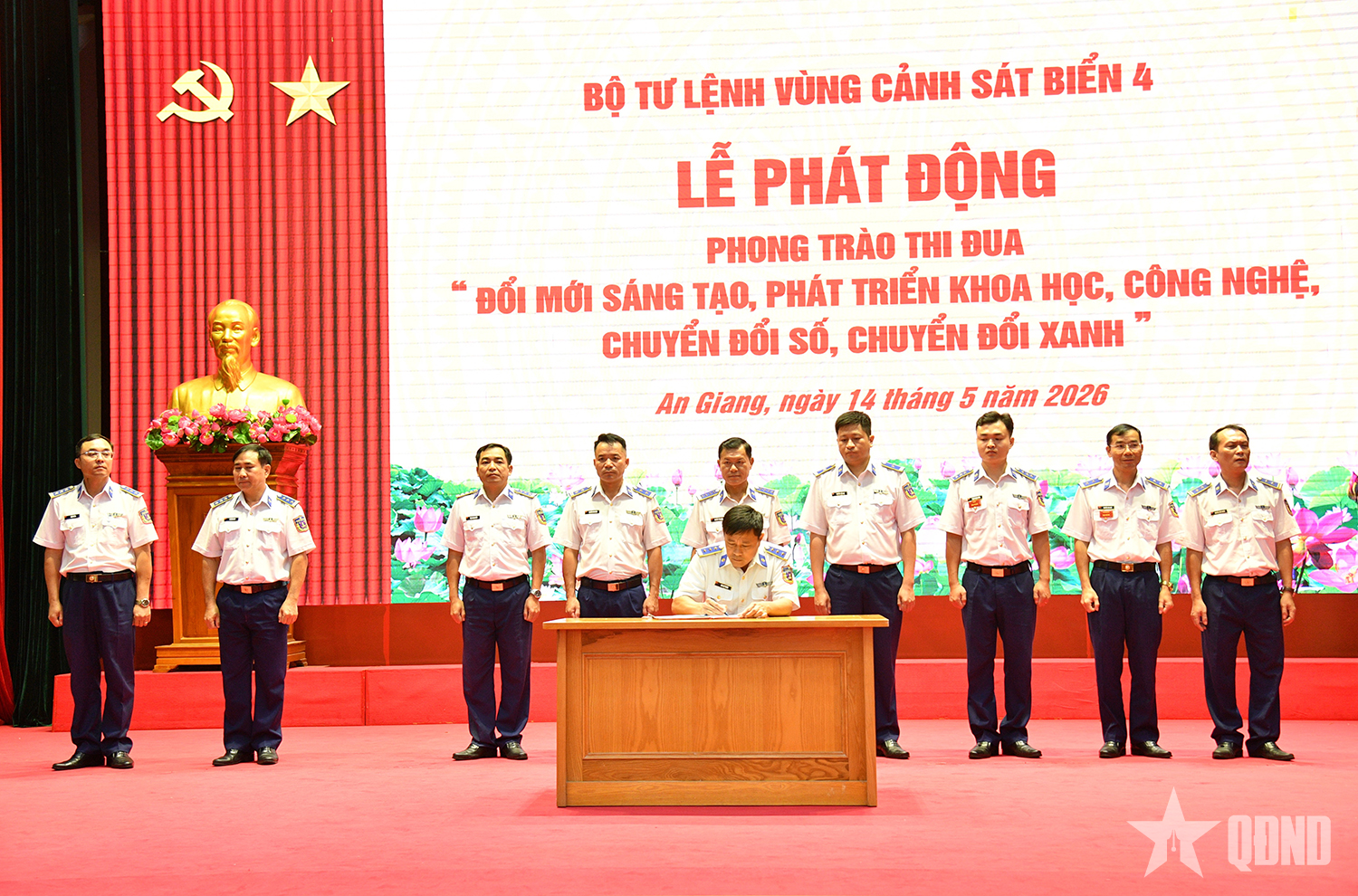 Bộ tư lệnh Vùng Cảnh sát biển 4: Đẩy mạnh chuyển đổi số và xanh 
